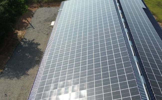 Autre vue de l’installation solaire à Mirandol Bourgnounac